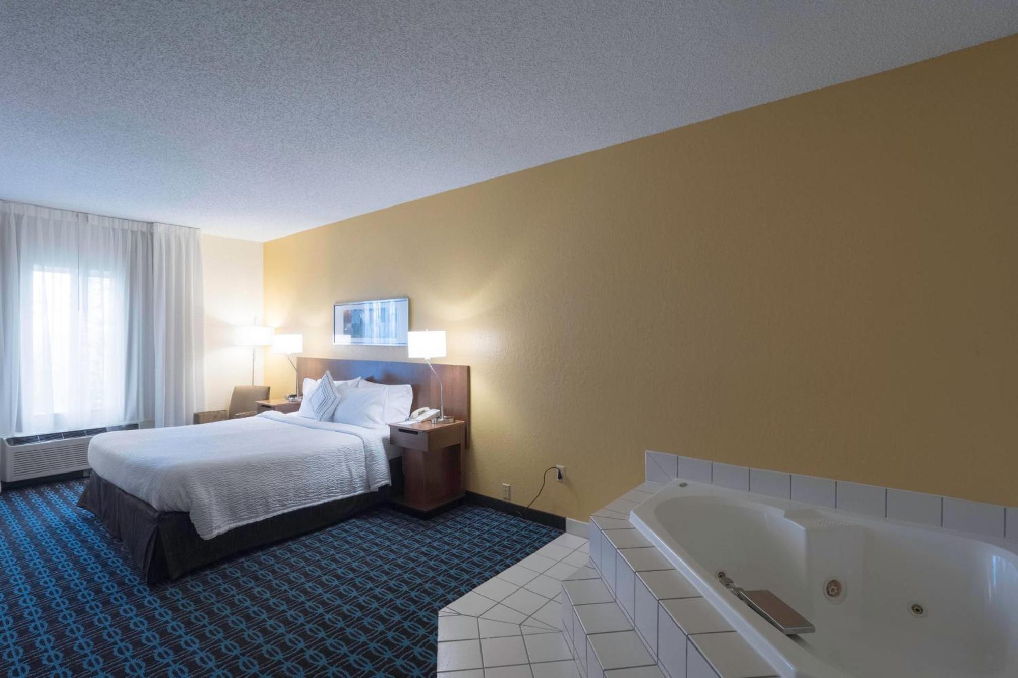 Fairfield & By Marriott Cleveland Hotel 3*