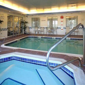 Hotel Fairfield & By Marriott Cleveland 3*