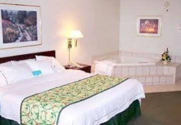Fairfield & By Marriott Cleveland Hotel 3*