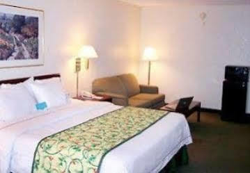 Fairfield & By Marriott Cleveland Streetsboro