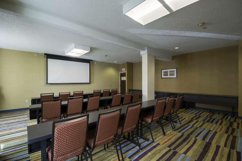 Hotel Fairfield & By Marriott Cleveland